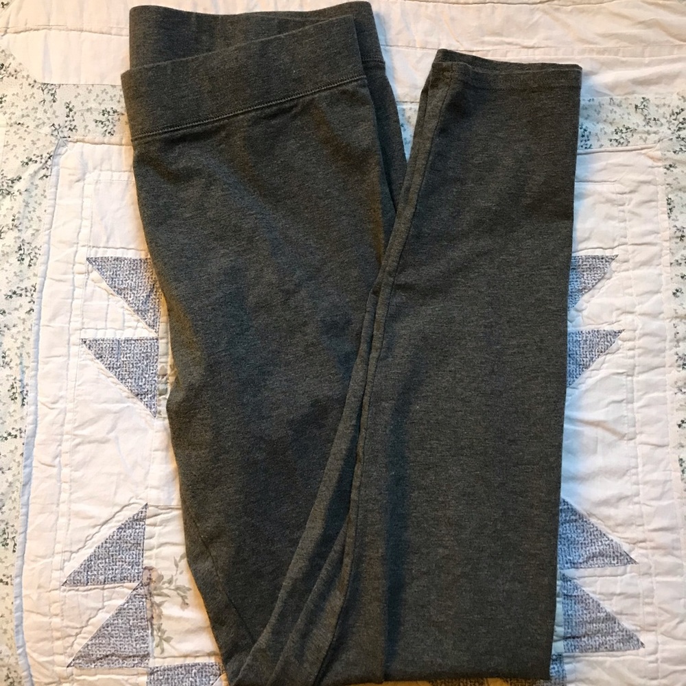 Grey leggings